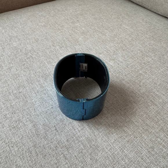 Celine Minimal Manchette Cuff Bracelet Metallic Blue Metal Silver Detail - Picture 5 of 7